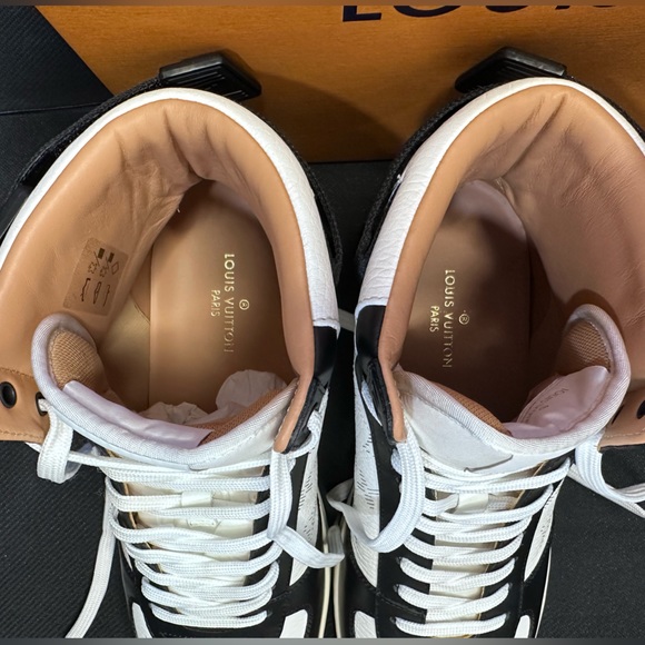 Louis Vuitton Rivoli high top nior and white sneakers nior sz us 7 eu 41.5 - Picture 5 of 11
